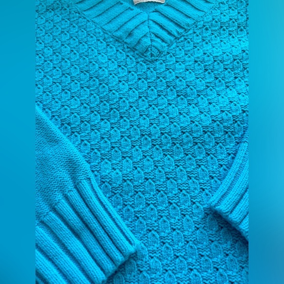 IZOD Women’s V-Neck Textured Knit Turquoise Sweater Size Large - Picture 9 of 9